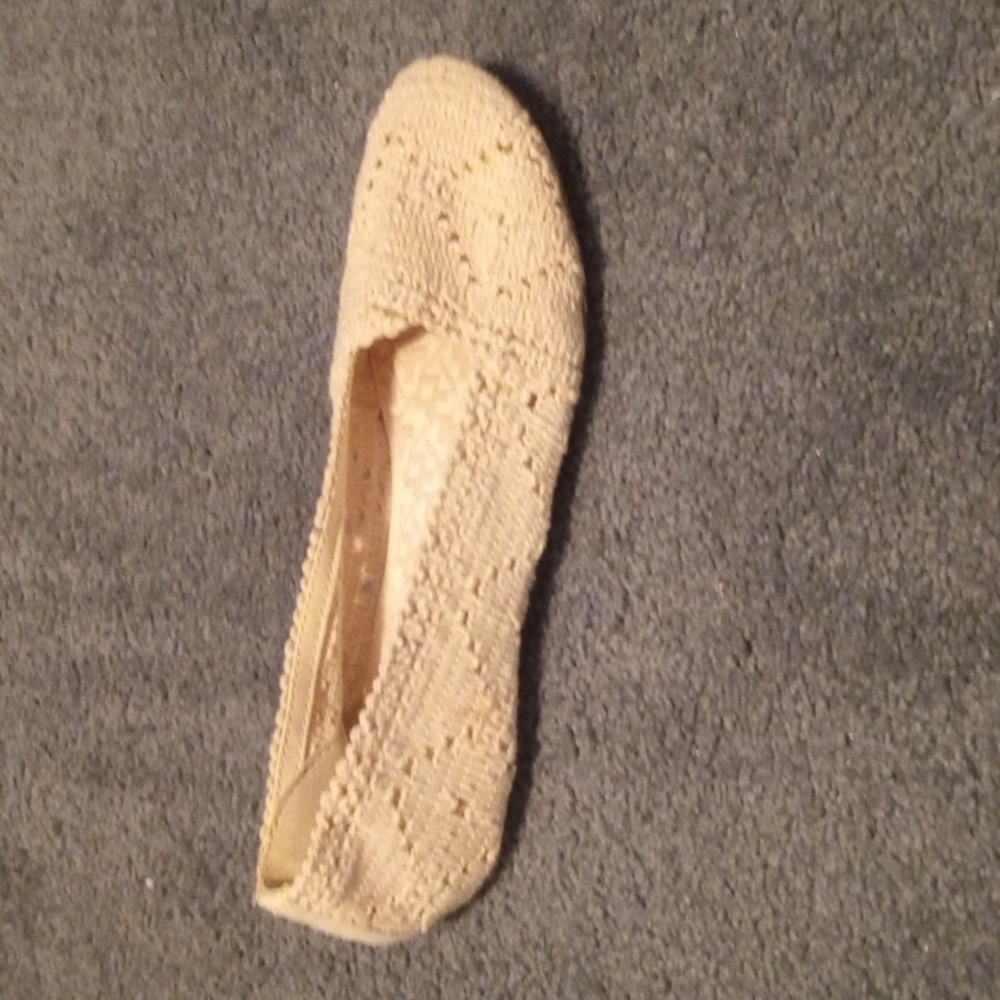 Flats - Picture 2 of 3